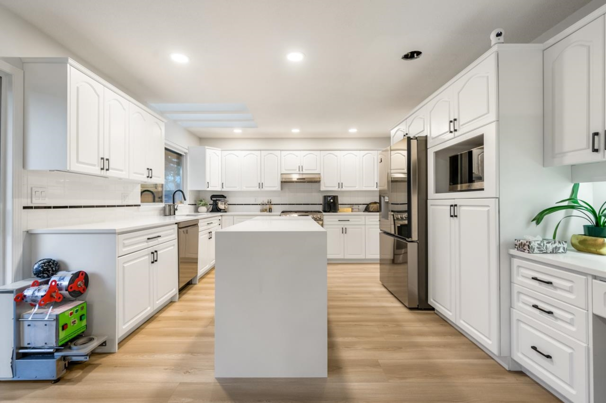 Breakfast Nook Photo of 22531 Mcclinton Avenue, Richmond, BC