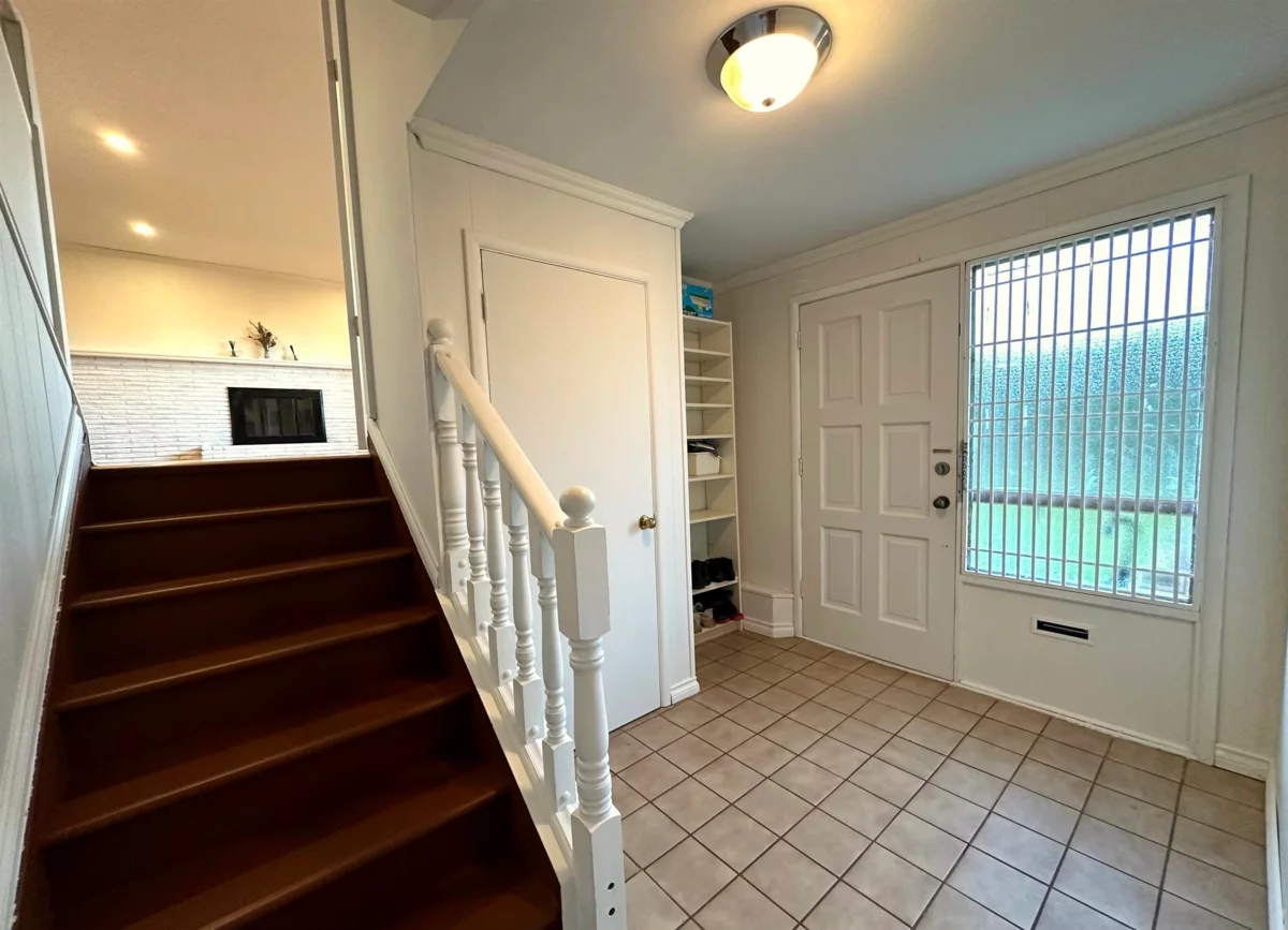 Breakfast Nook Photo of 9511 Pinewell Crescent, Richmond, BC