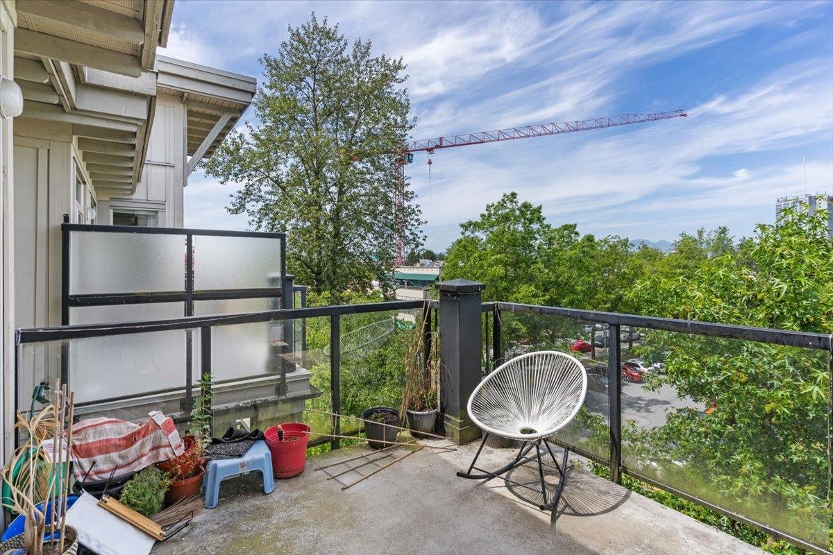 Hallway Photo of 415 10180 153 Street, Surrey, BC