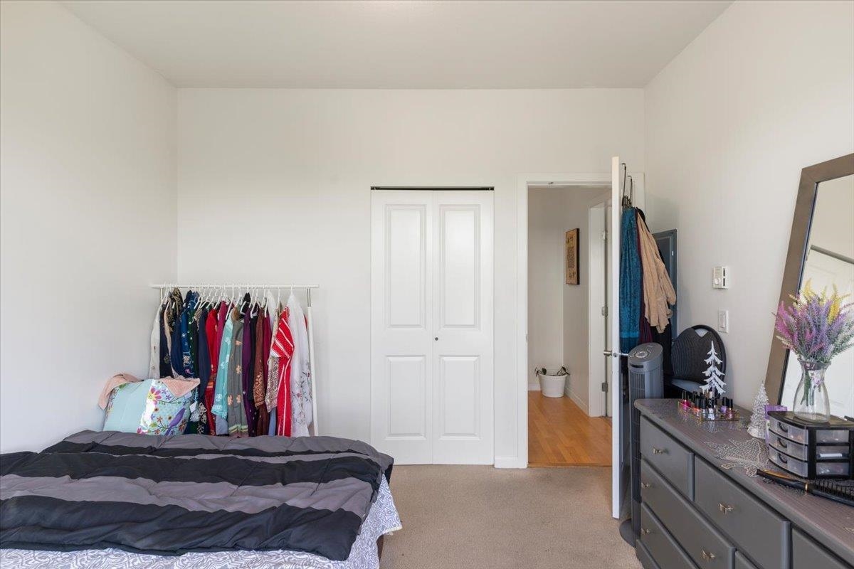 Mudroom Photo of 415 10180 153 Street, Surrey, BC