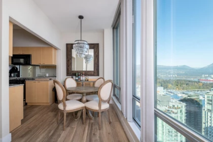 Kitchen Island Photo of PH2 1288 W Georgia Street, Vancouver, BC