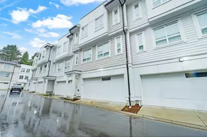 11 8181 135a Street, Surrey, BC, Surrey — Townhouse for sale
