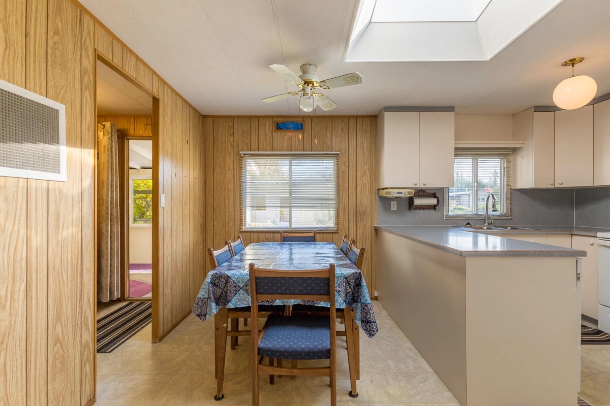 Guest Bathroom Photo of 120 3031 200 Street, Langley, BC