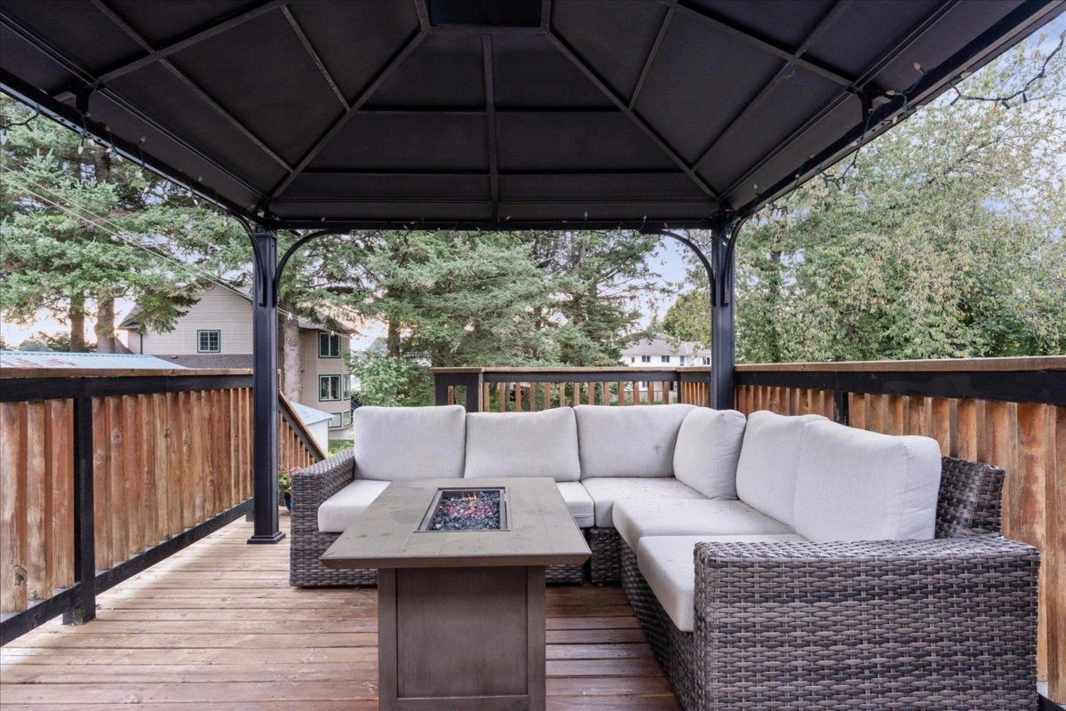 Neighborhood Park Photo Near 6787 Chilliwack River Road, Chilliwack, BC