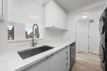1401 811 Helmcken Street, Vancouver, BC, Vancouver — Apartment/Condo for sale