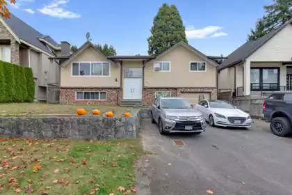 8714 151b Street, Surrey, BC, Bear Creek Green Timbers — 5 bed single family residence for sale