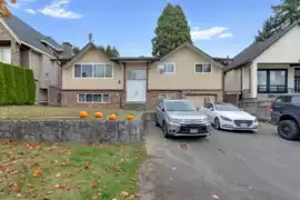 8714 151b Street, Surrey, BC