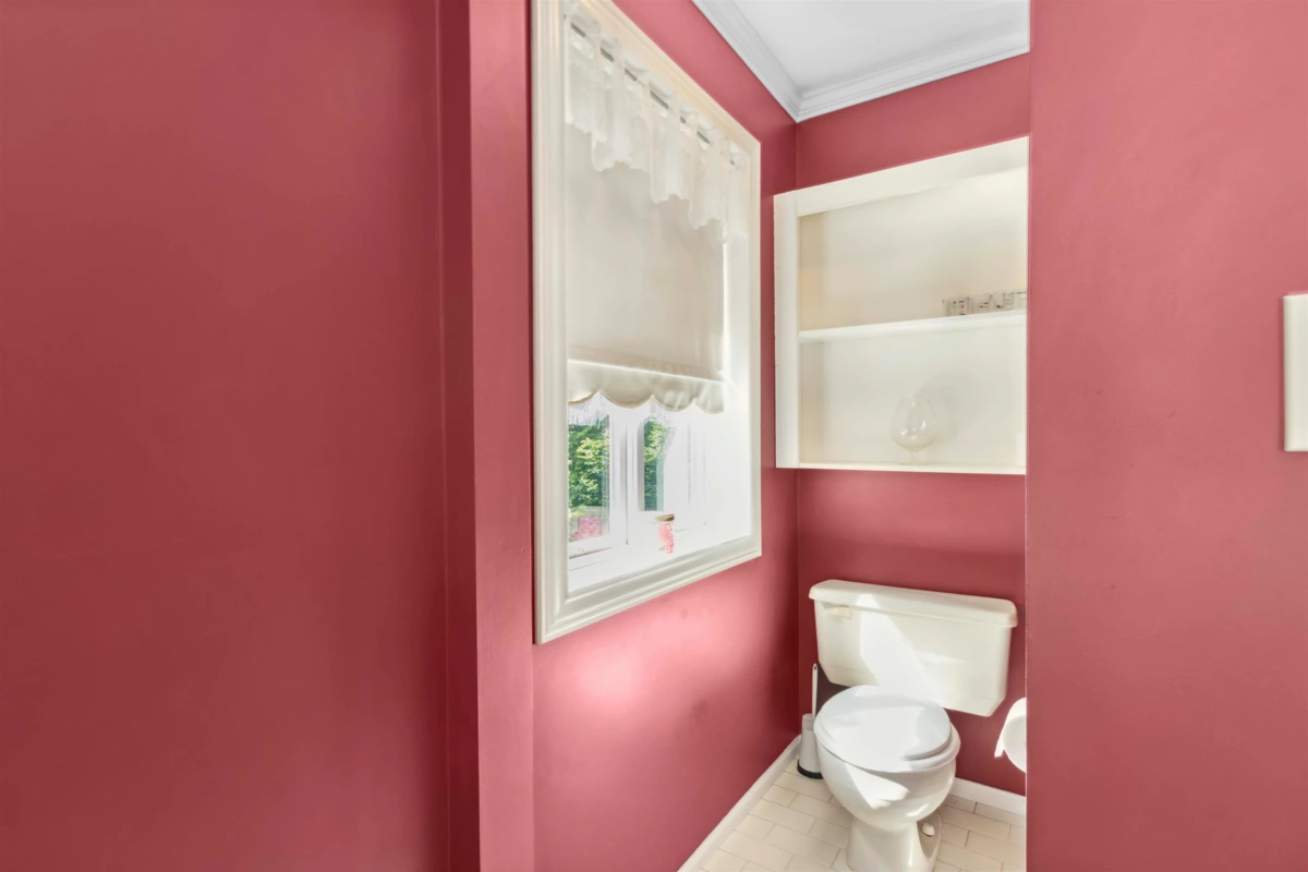 Basement Recreation Room Photo of 9526 Slater Street, Mission, BC