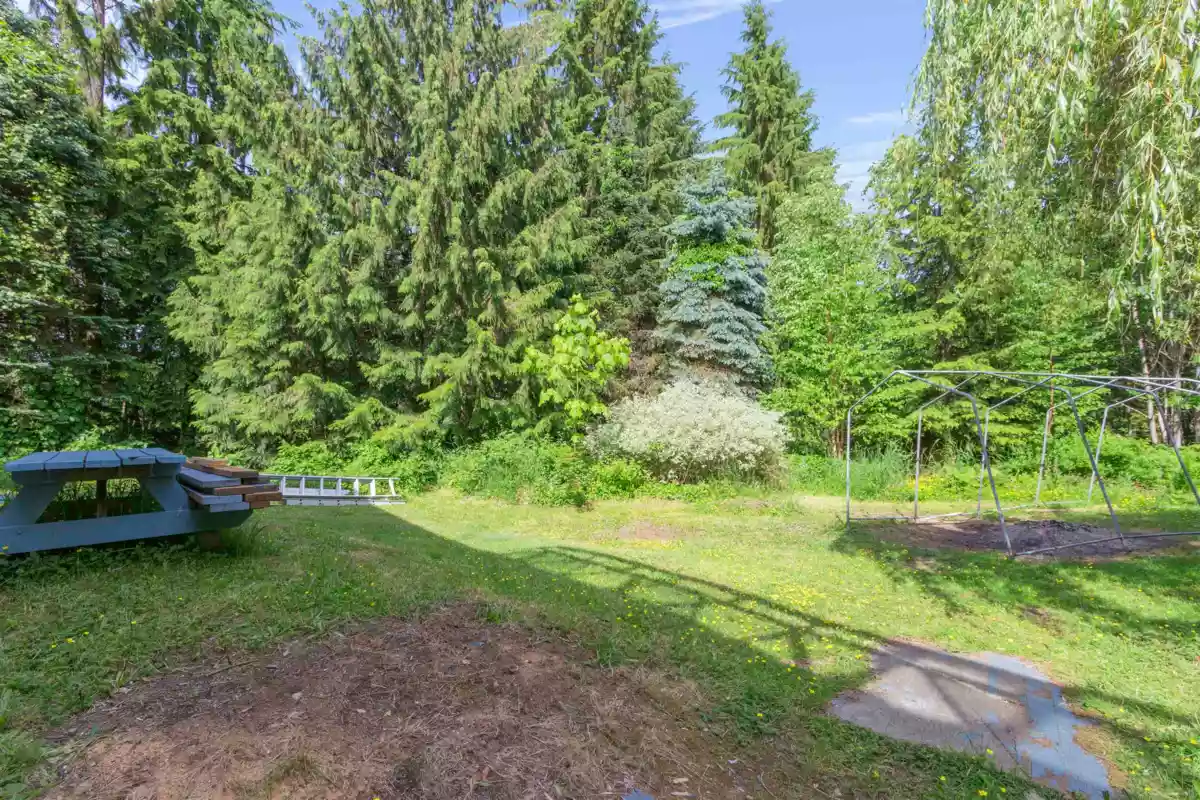 Hot Tub / Spa Photo of 9526 Slater Street, Mission, BC