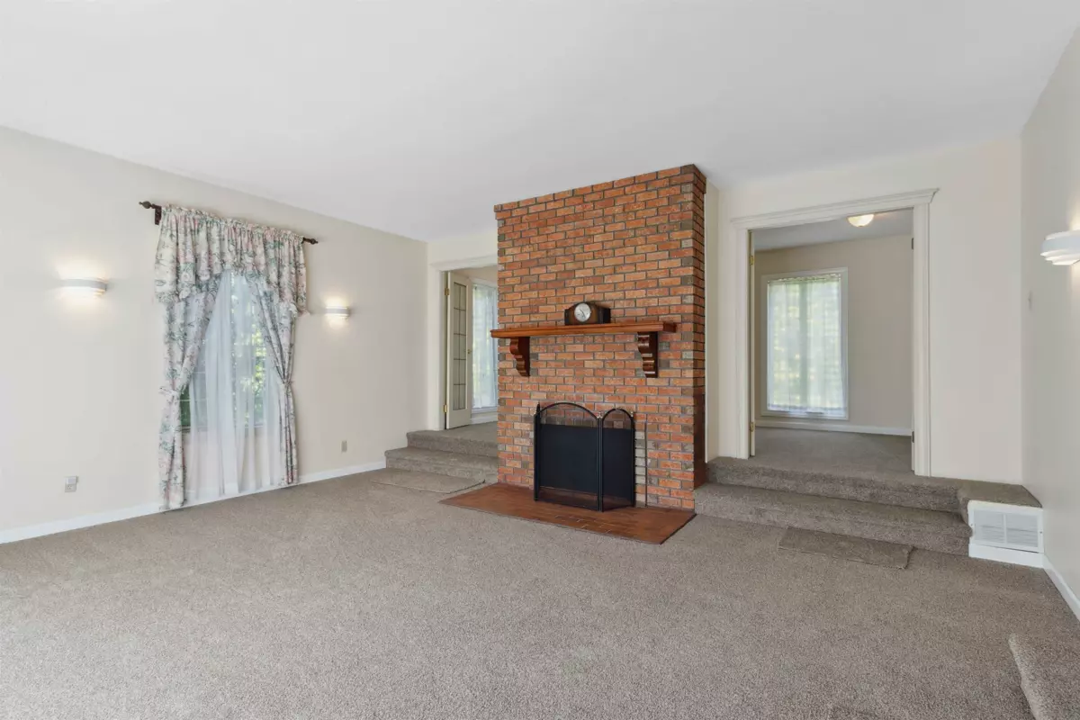 Pantry Photo of 9526 Slater Street, Mission, BC