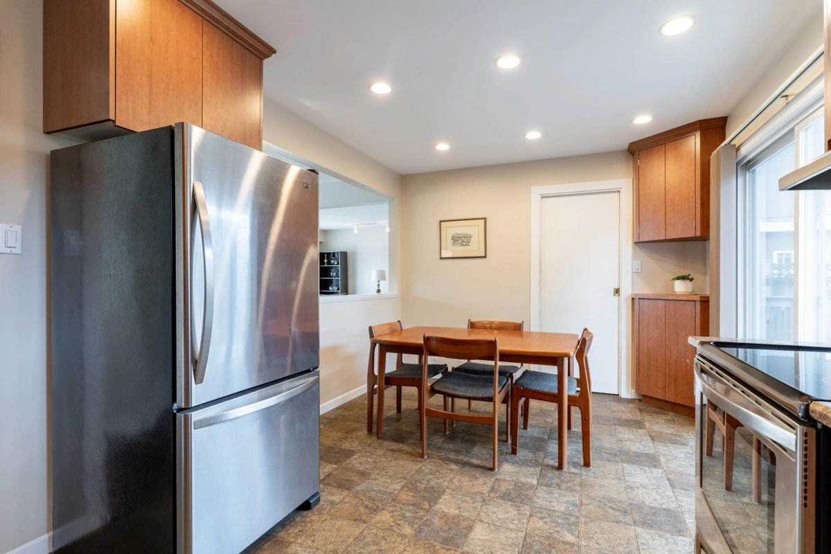 Breakfast Nook Photo of 11735 74 Avenue, Delta, BC