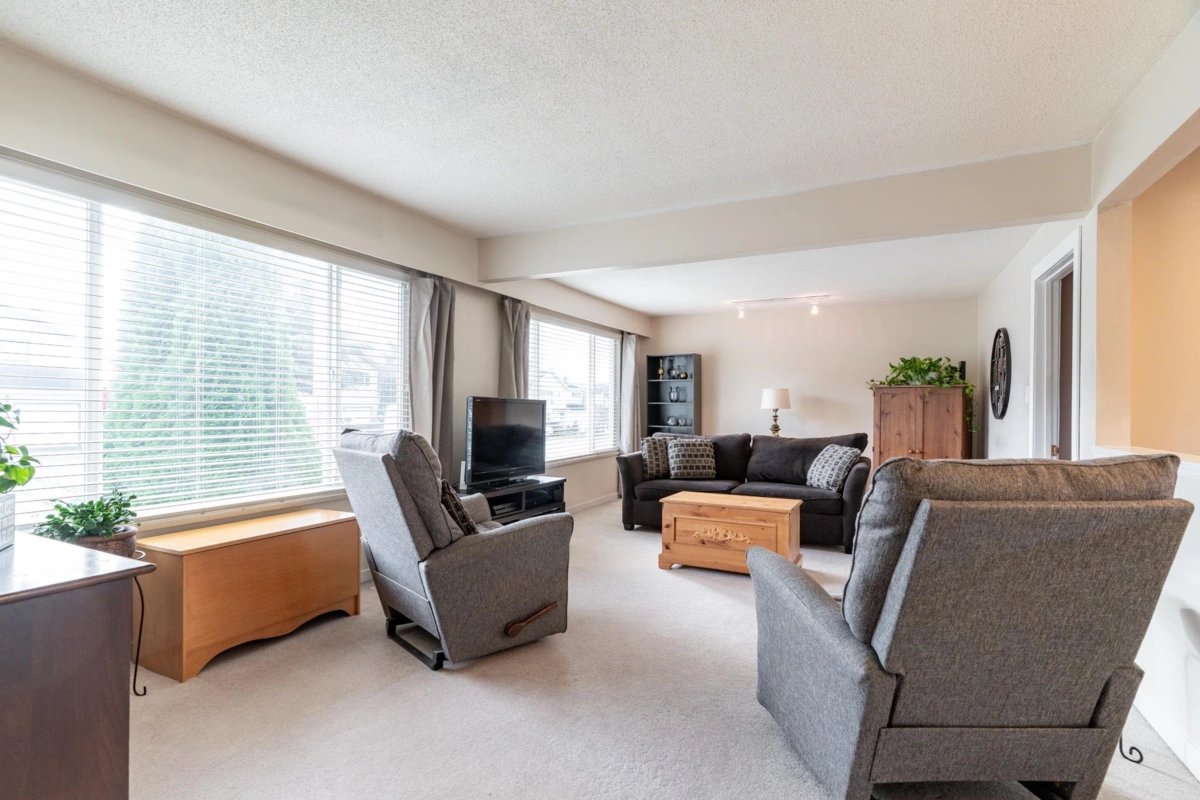 Family Room Photo of 11735 74 Avenue, Delta, BC