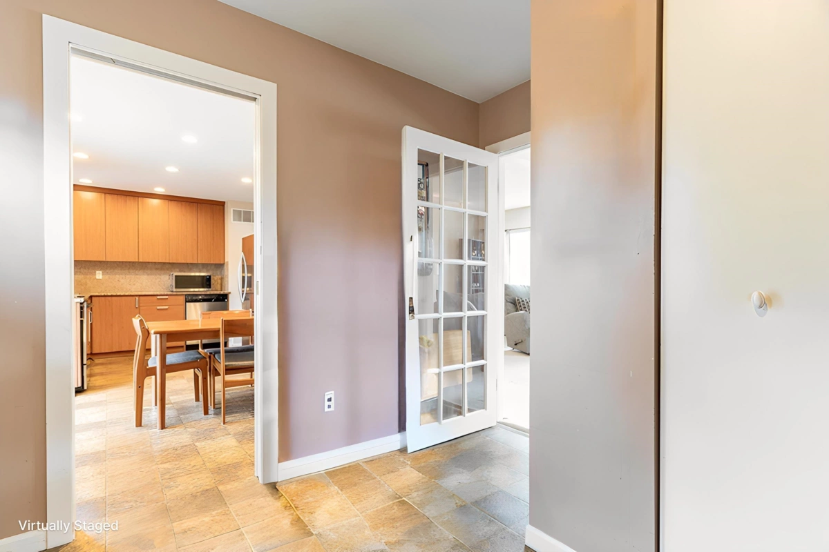 Guest Bathroom Photo of 11735 74 Avenue, Delta, BC