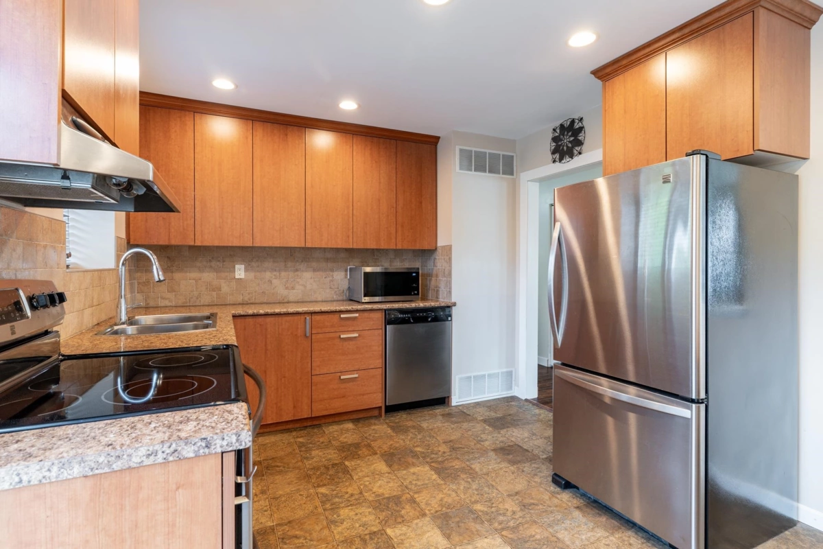 Primary Bedroom Photo of 11735 74 Avenue, Delta, BC