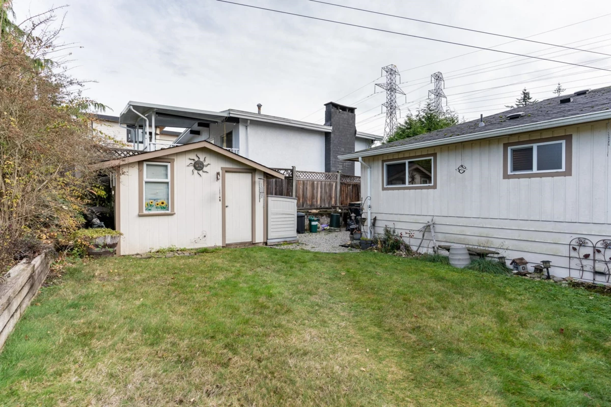 Staircase Photo of 11735 74 Avenue, Delta, BC