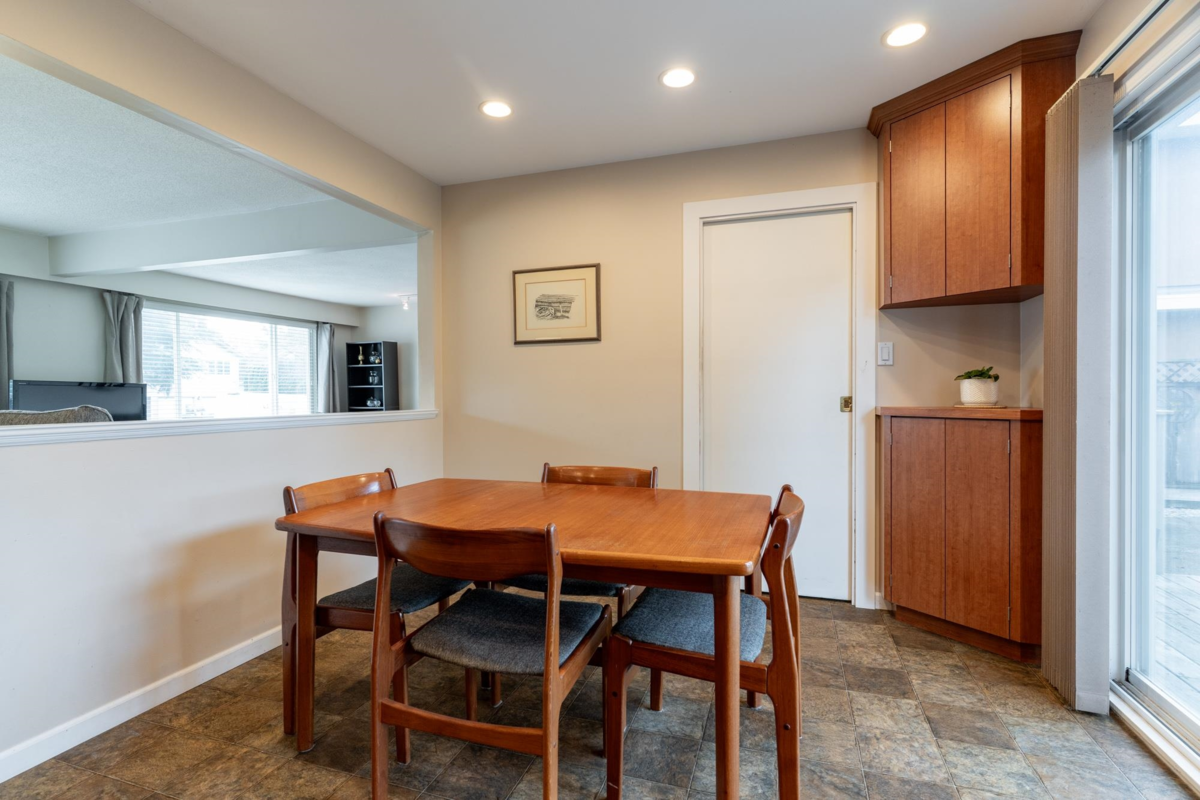 Walk-In Closet Photo of 11735 74 Avenue, Delta, BC