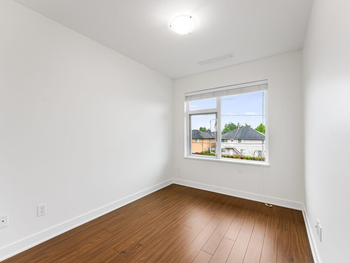Bedroom 3 Photo of 10 4099 No. 4 Road, Richmond, BC
