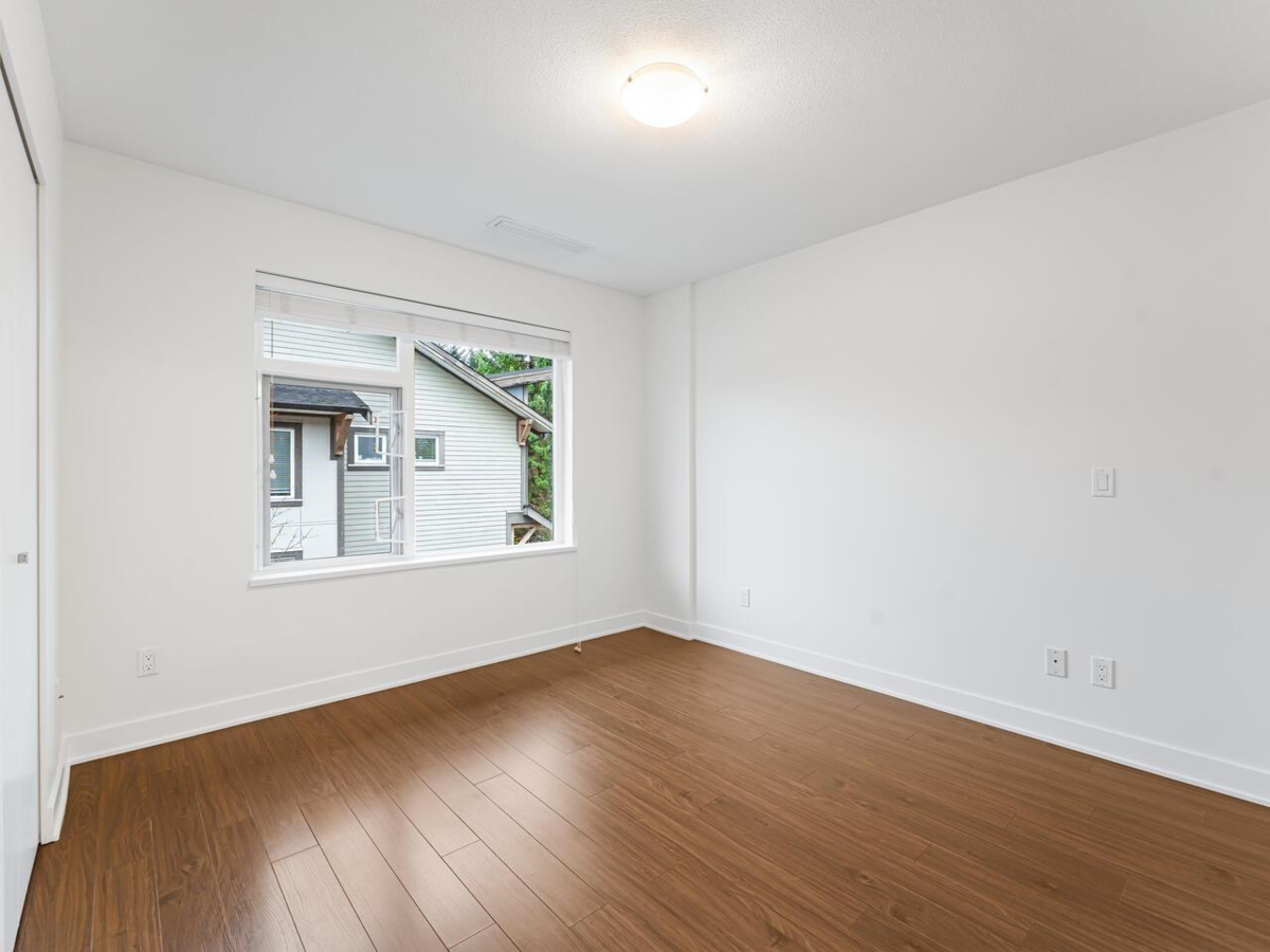 Bedroom 4 Photo of 10 4099 No. 4 Road, Richmond, BC