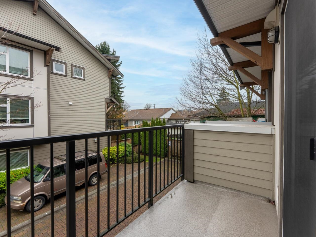Walk-In Closet Photo of 10 4099 No. 4 Road, Richmond, BC