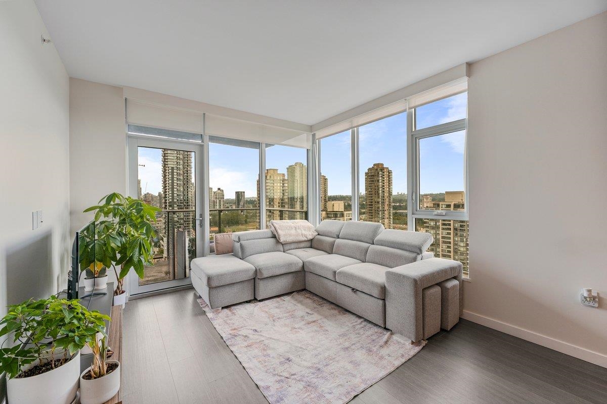 Living Room Photo of 1711 2186 Gilmore Avenue, Burnaby, BC