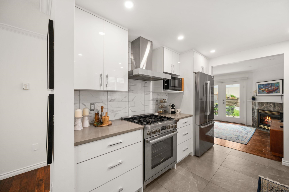 Bedroom 3 Photo of 262 E 10th Street, North Vancouver, BC