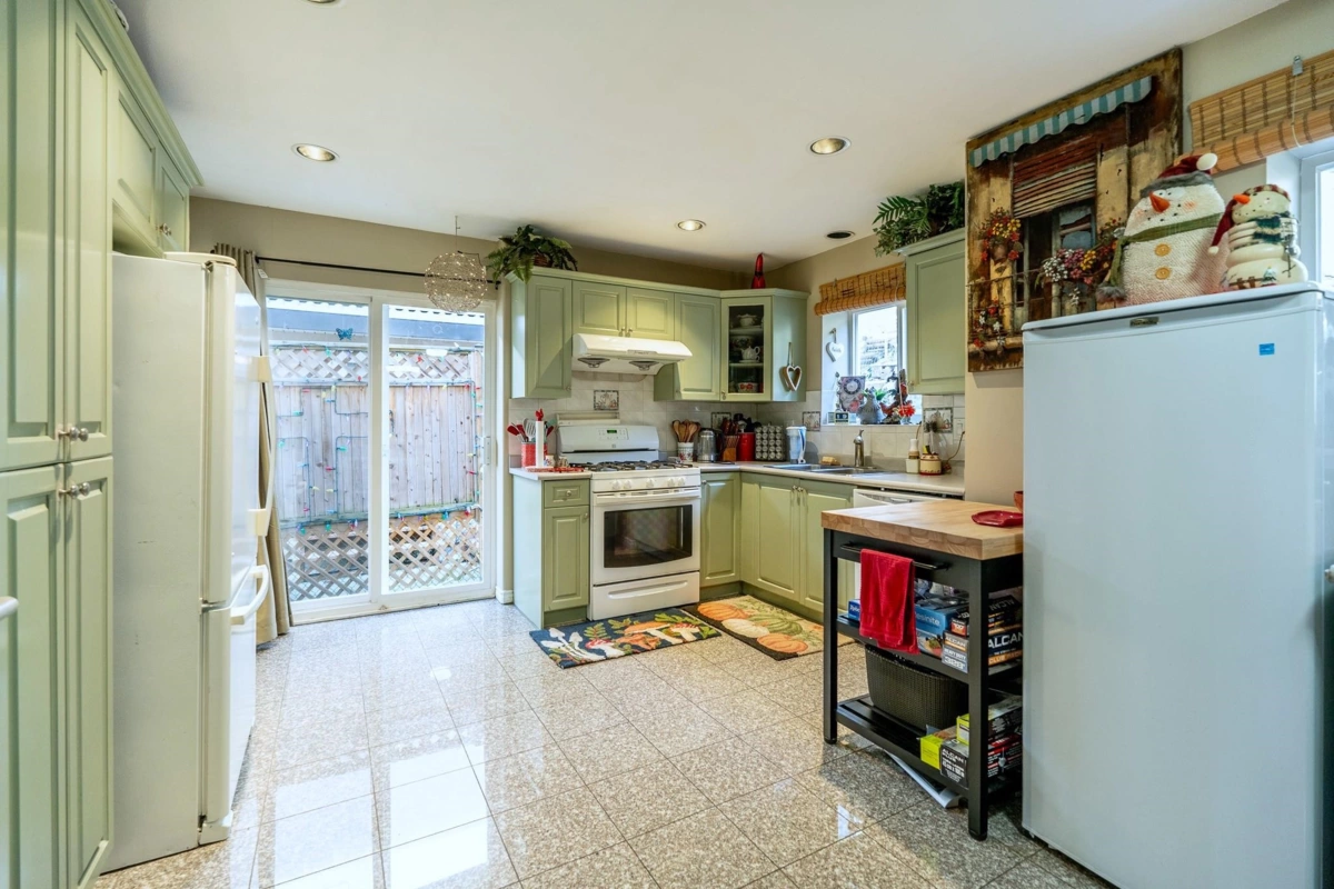 Bedroom 4 Photo of 35683 Timberlane Drive, Abbotsford, BC