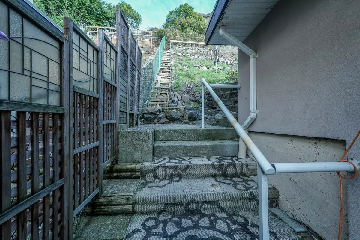 Hot Tub / Spa Photo of 35683 Timberlane Drive, Abbotsford, BC