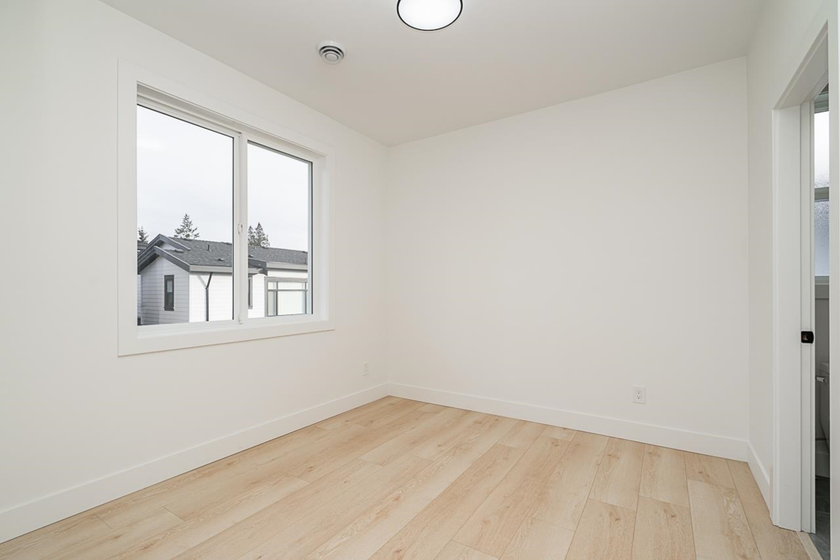 Basement Recreation Room Photo of 7128 204 Street, Langley, BC