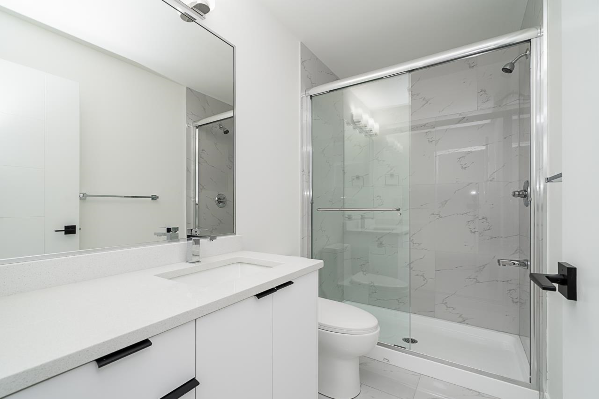 Swimming Pool Photo of 7128 204 Street, Langley, BC