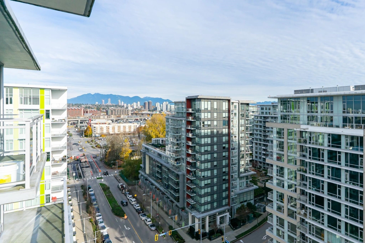 Basement Recreation Room Photo of 1704 3333 Sexsmith Road, Richmond, BC