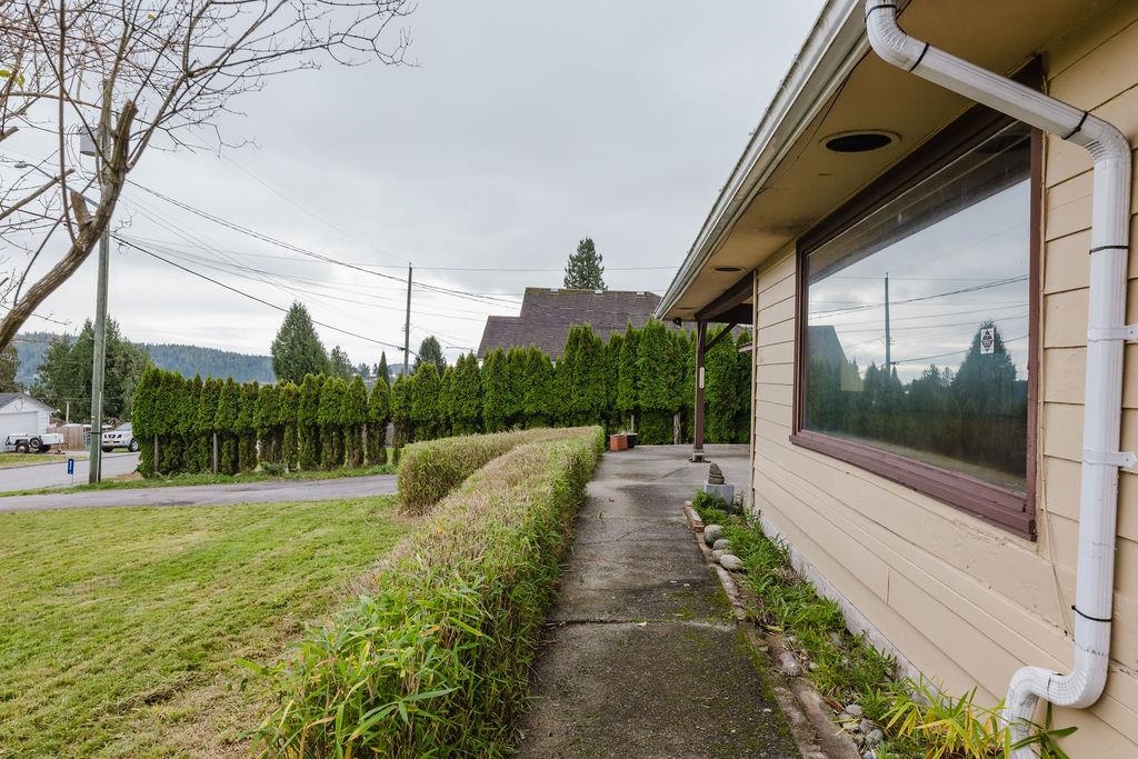 Garage Interior Photo of 635 Martin Road, Gibsons, BC