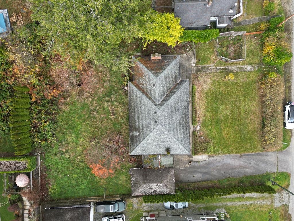 Swimming Pool Photo of 635 Martin Road, Gibsons, BC