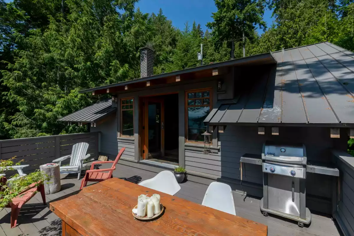 Hot Tub / Spa Photo of 329 Esplanade Road, Keats Island, BC