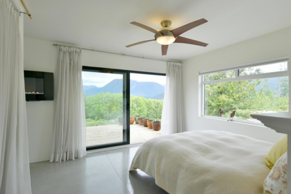 Basement Recreation Room Photo of 6400 Crowston Road, Sechelt, BC