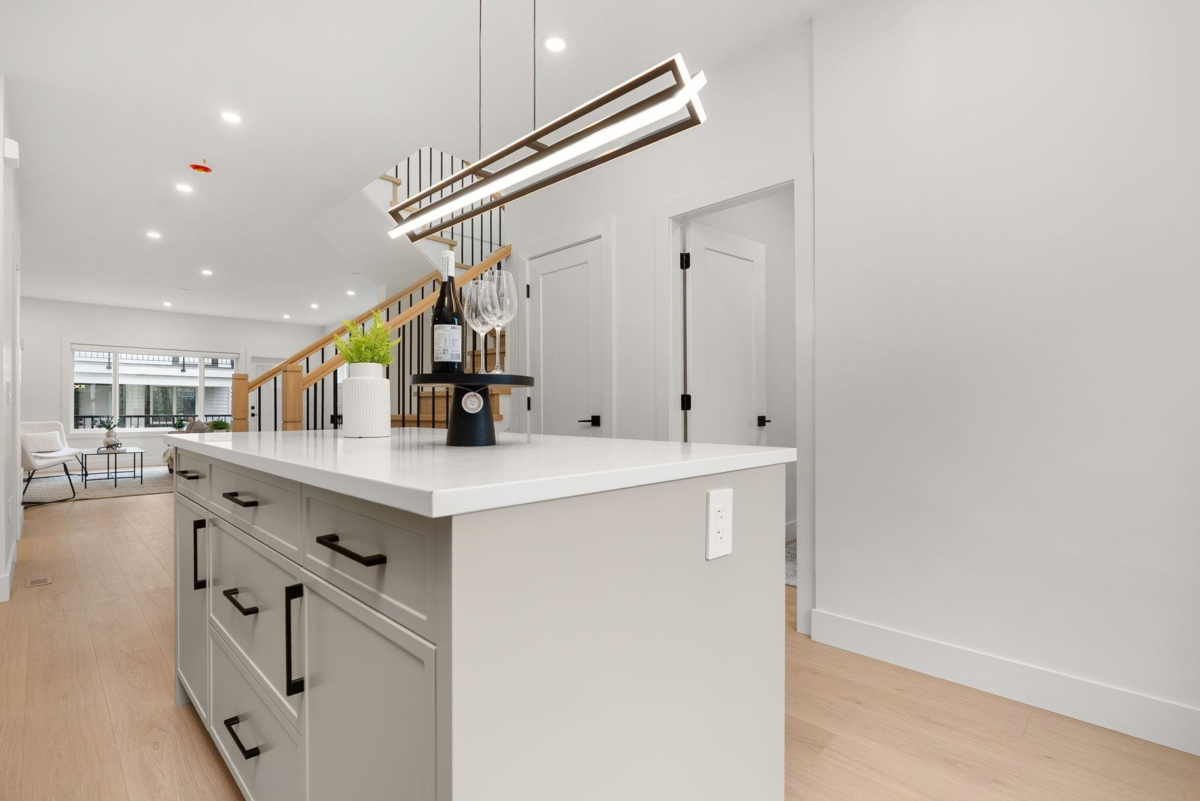 Bedroom 2 Photo of 1 2522 Campbell Avenue, Abbotsford, BC