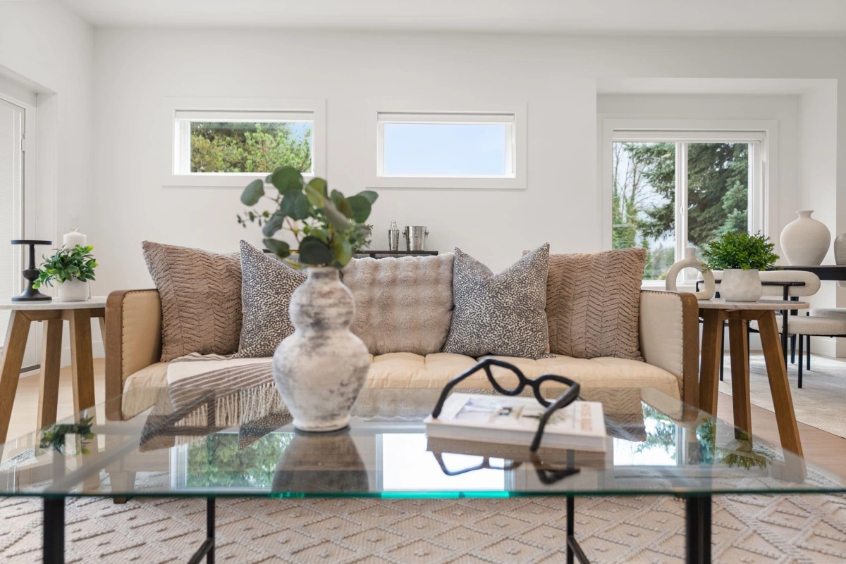Dining Area Photo of 1 2522 Campbell Avenue, Abbotsford, BC