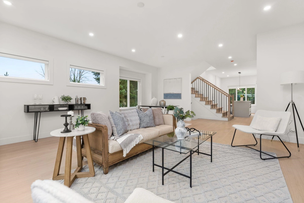 Exterior Front Photo of 1 2522 Campbell Avenue, Abbotsford, BC