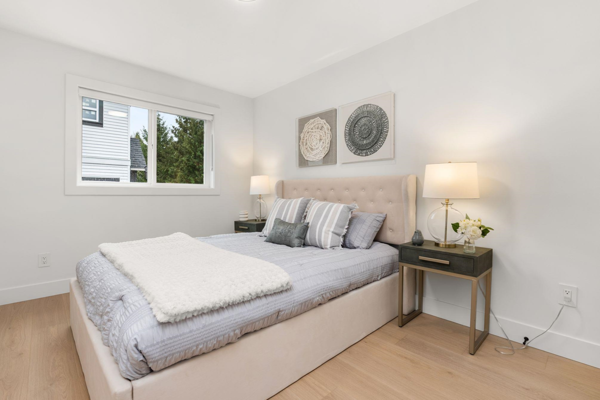 Hallway Photo of 1 2522 Campbell Avenue, Abbotsford, BC