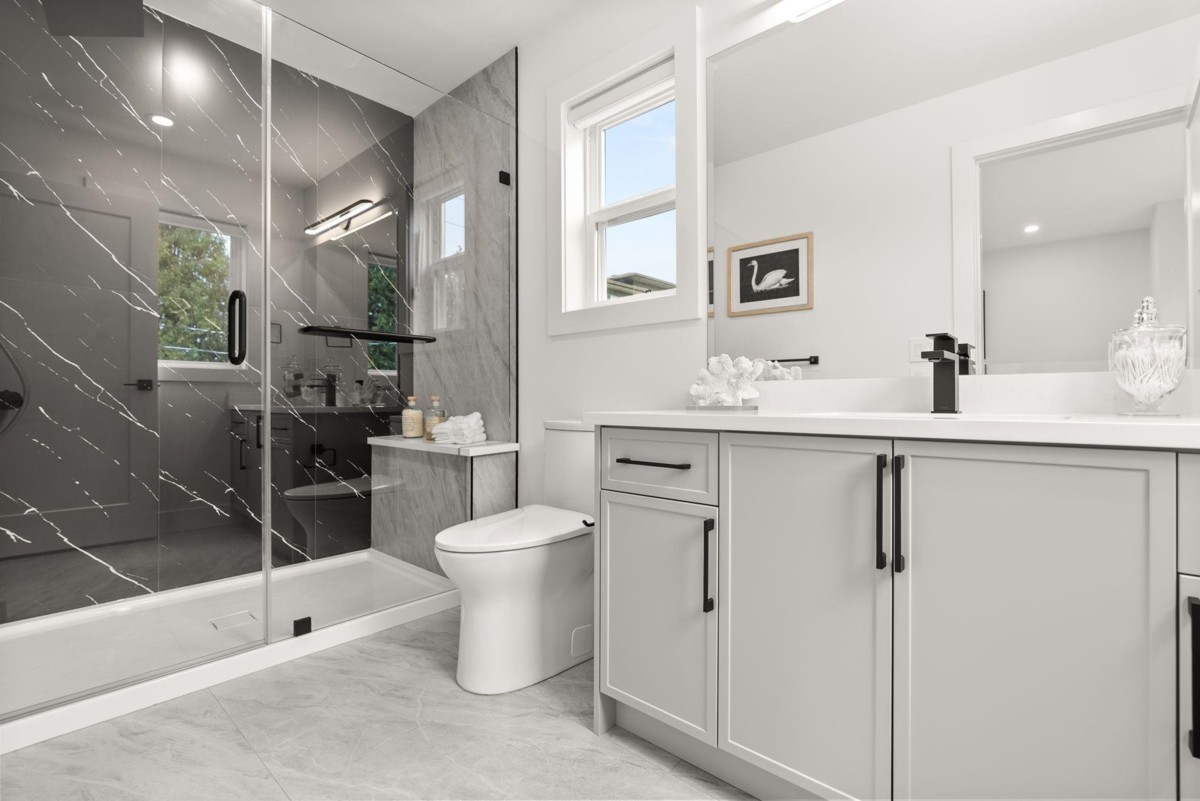 Laundry Room Photo of 1 2522 Campbell Avenue, Abbotsford, BC