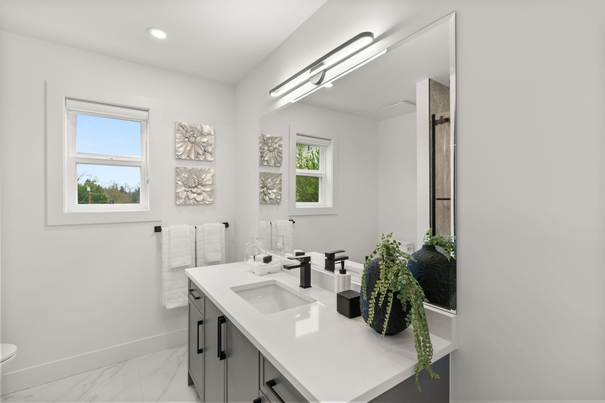 Staircase Photo of 1 2522 Campbell Avenue, Abbotsford, BC