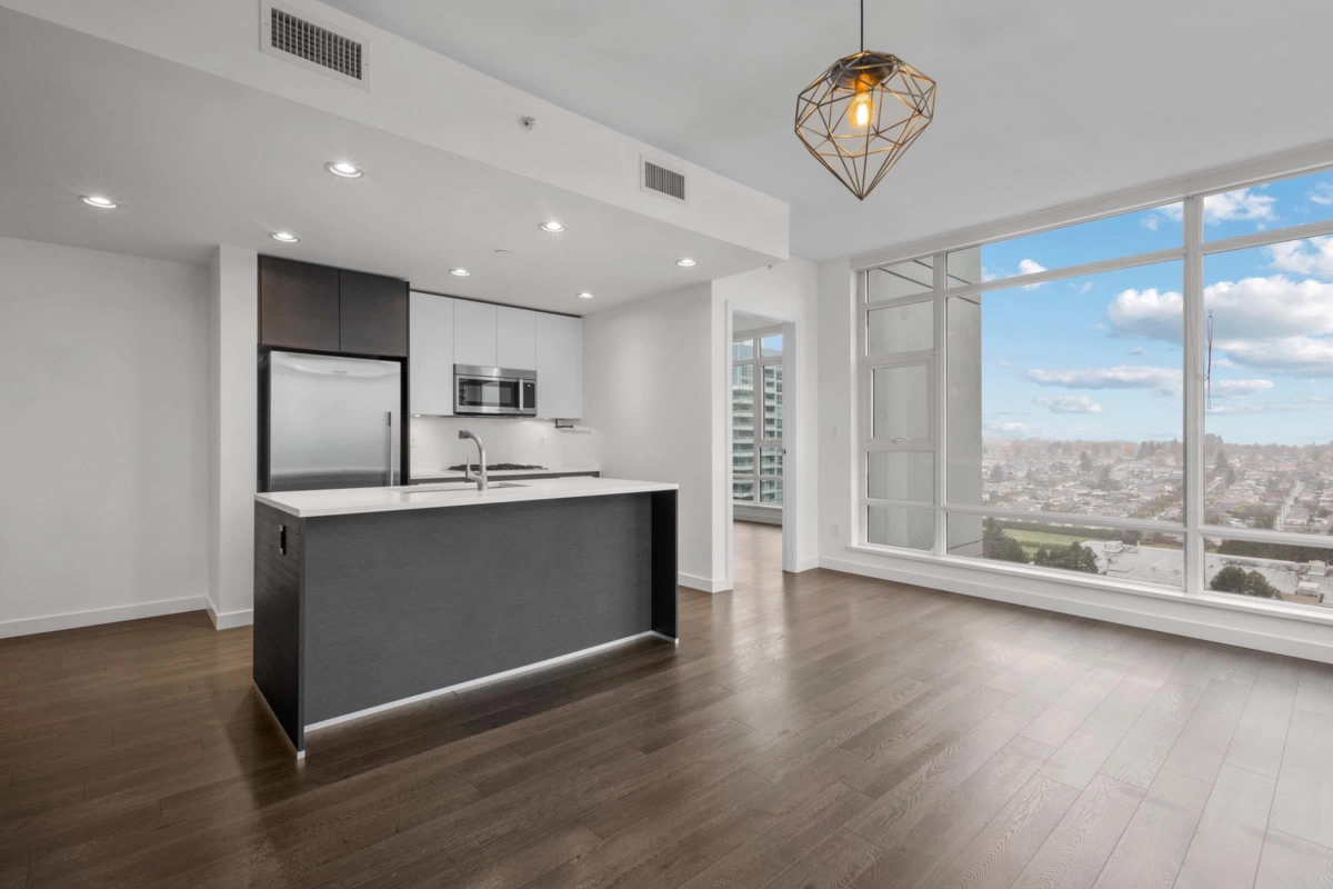 Kitchen Island Photo of 1806 4485 Skyline Drive, Burnaby, BC
