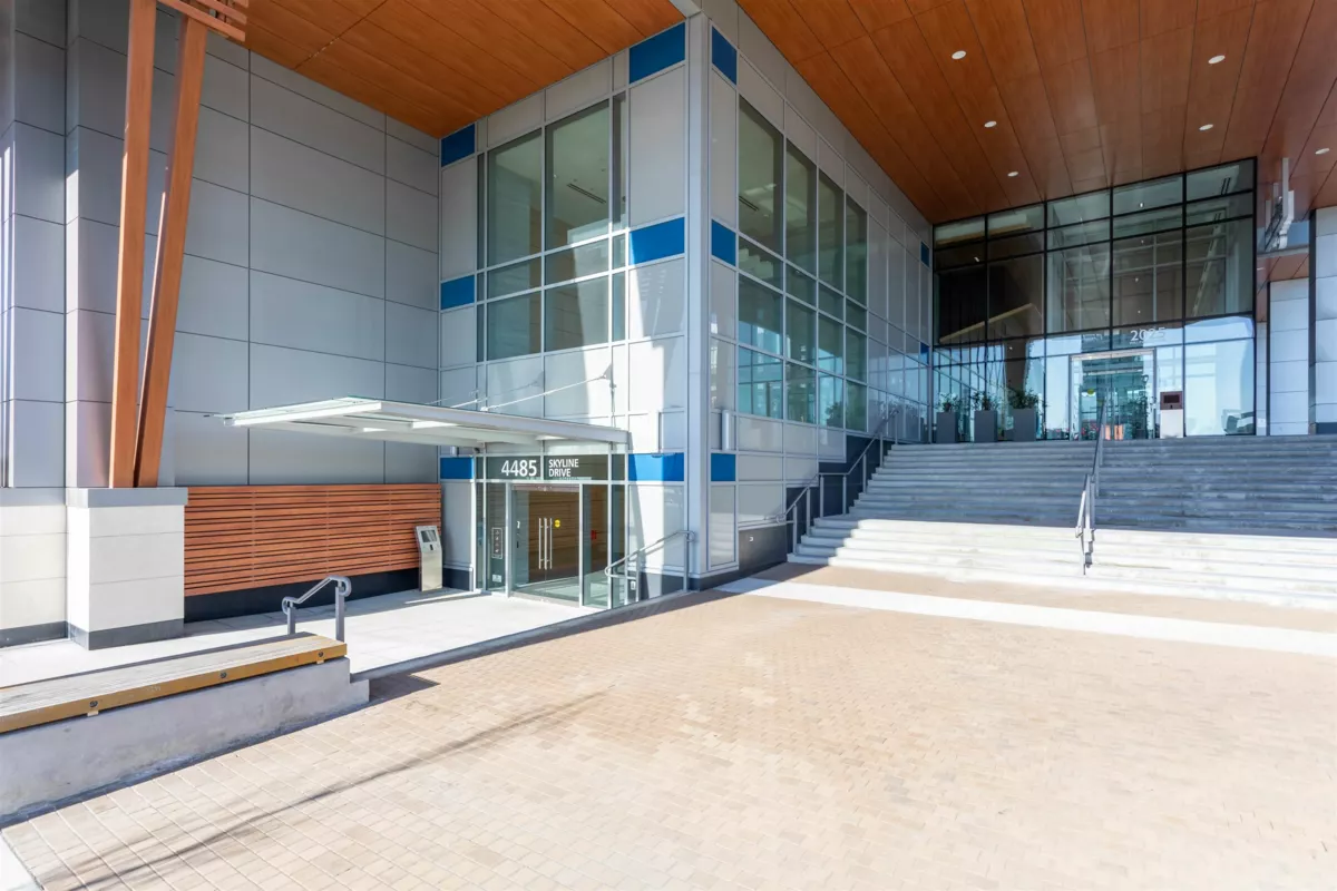 Living Room Photo of 1806 4485 Skyline Drive, Burnaby, BC