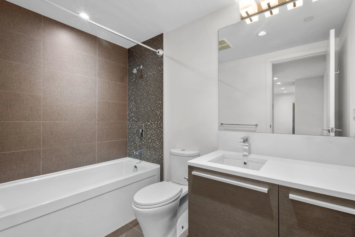 Mudroom Photo of 1806 4485 Skyline Drive, Burnaby, BC