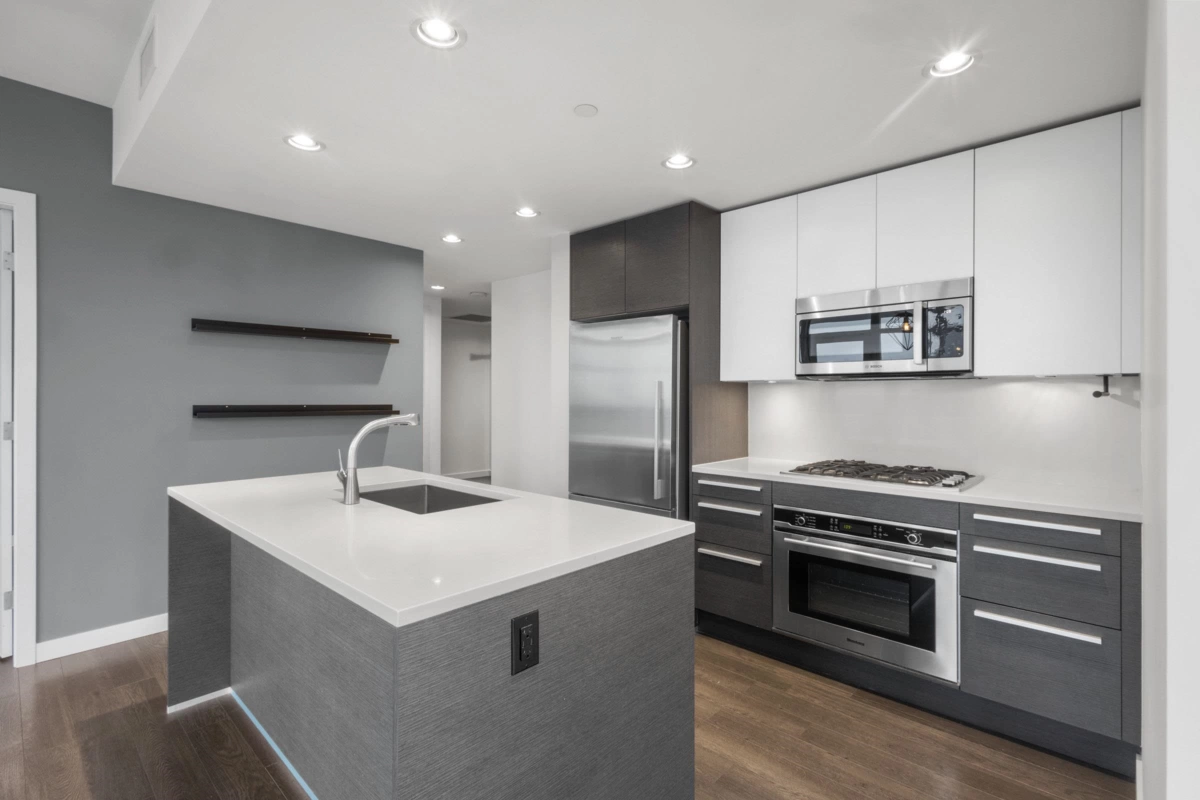 Primary Bathroom Photo of 1806 4485 Skyline Drive, Burnaby, BC