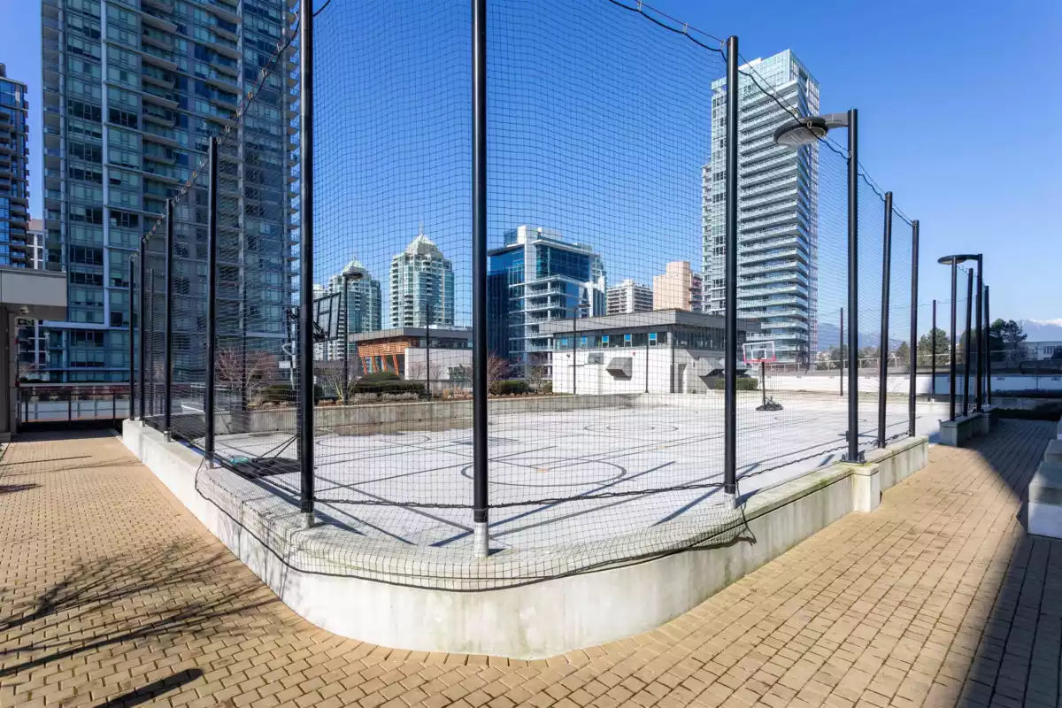 Swimming Pool Photo of 1806 4485 Skyline Drive, Burnaby, BC