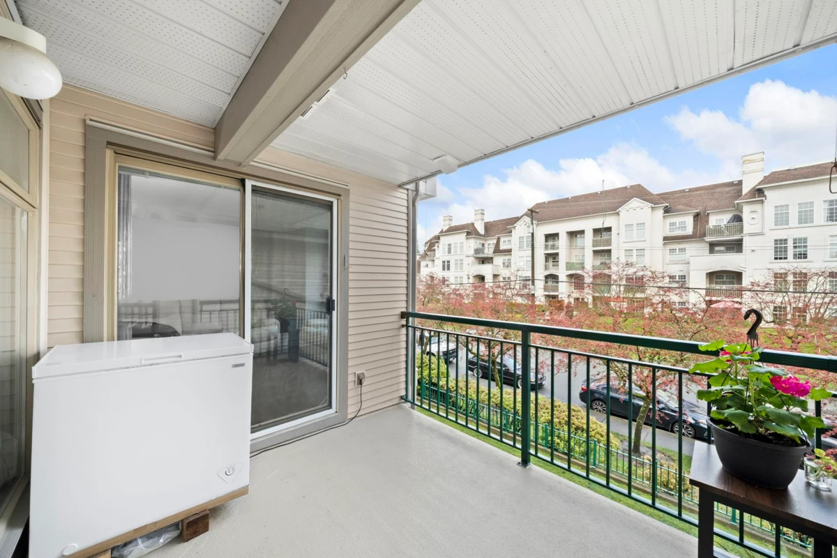 Powder Room Photo of 202 1650 Grant Avenue, Port Coquitlam, BC