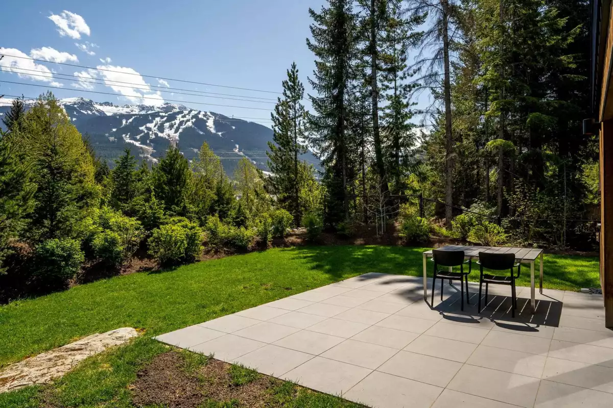 Kitchen Photo of 6187 Eagle Drive, Whistler, BC