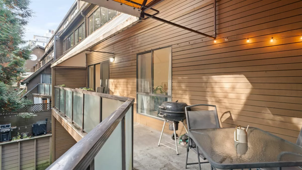 Basement Recreation Room Photo of 318 1345 W 15th Avenue, Vancouver, BC