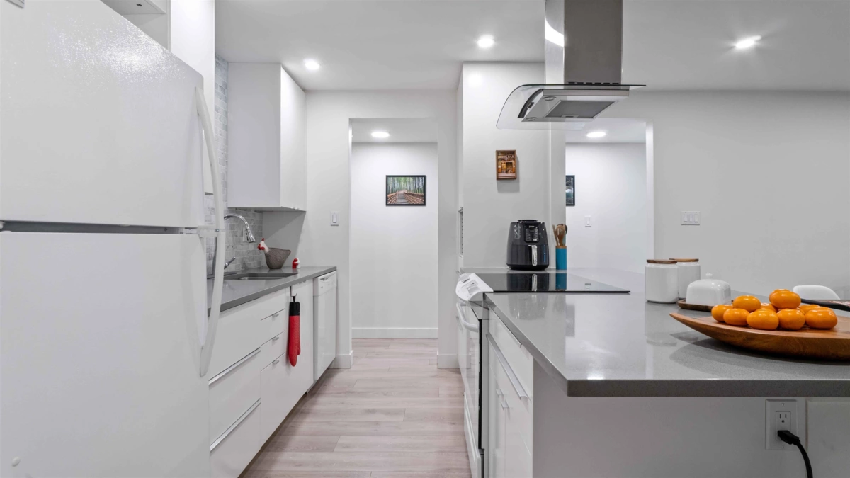 Breakfast Nook Photo of 318 1345 W 15th Avenue, Vancouver, BC