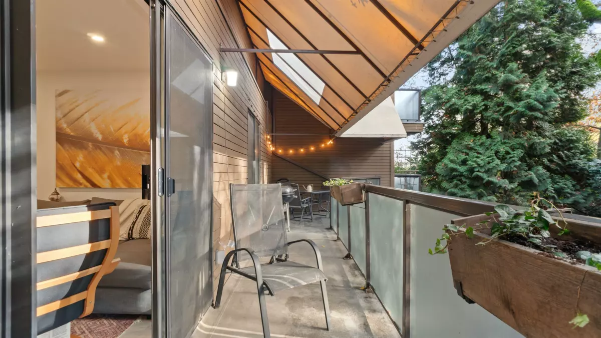 Laundry Room Photo of 318 1345 W 15th Avenue, Vancouver, BC